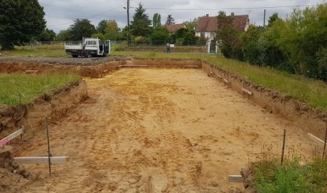 Terrassement de terrain avant construction de maison Châtellerault